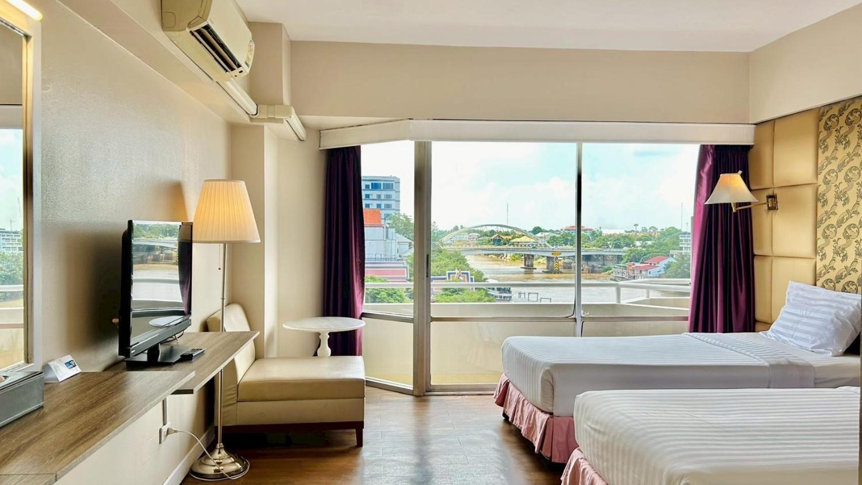Ayothaya Riverside Hotel Phra Nakhon Si Ayutthaya Exterior foto